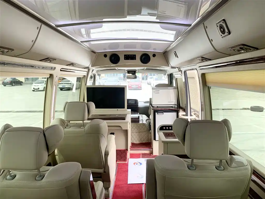 Toyota Coaster 2017 — фото 8