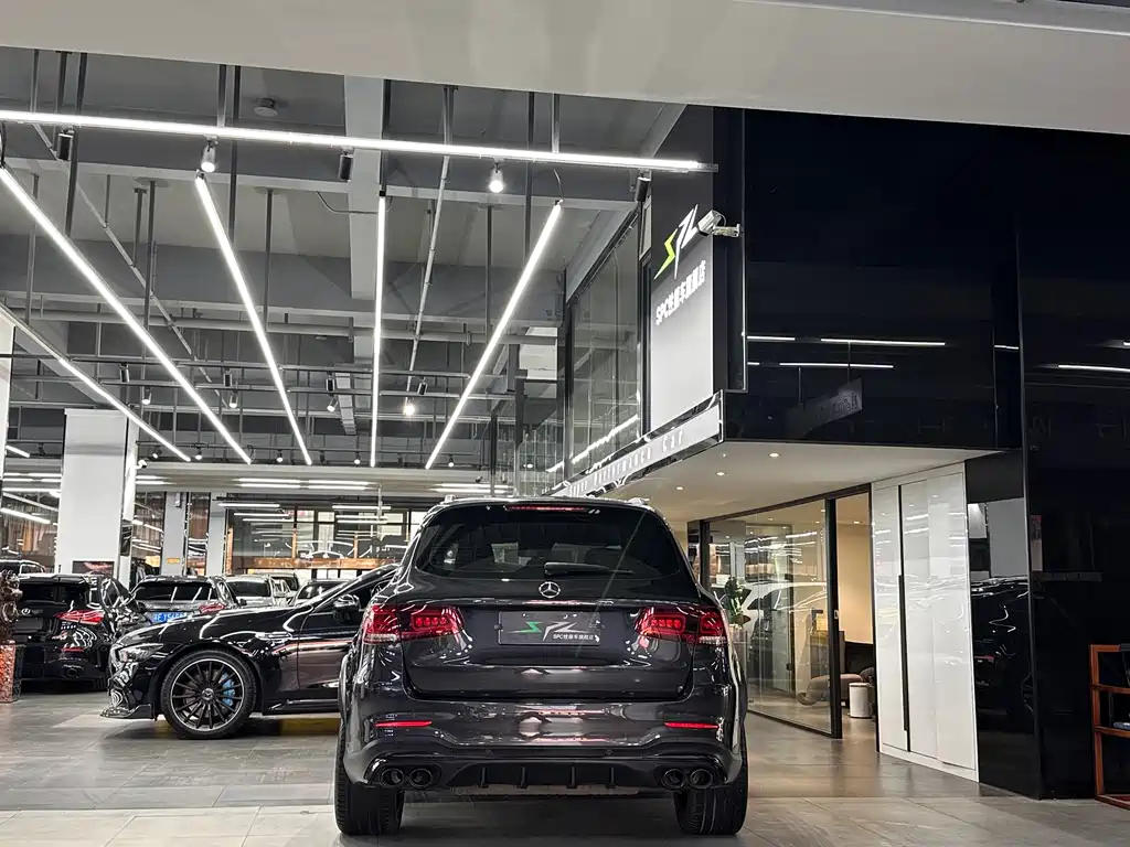 Mercedes-Benz GLC AMG 2021 — фото 16