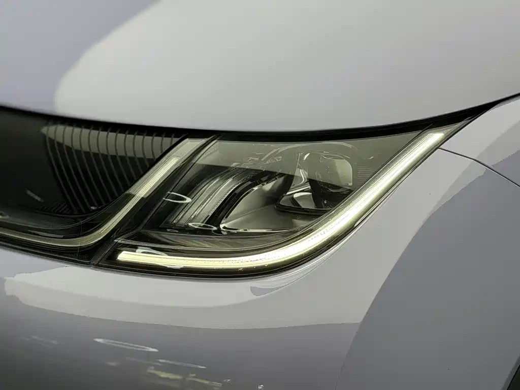 BYD Dolphin 2023 — фото 17