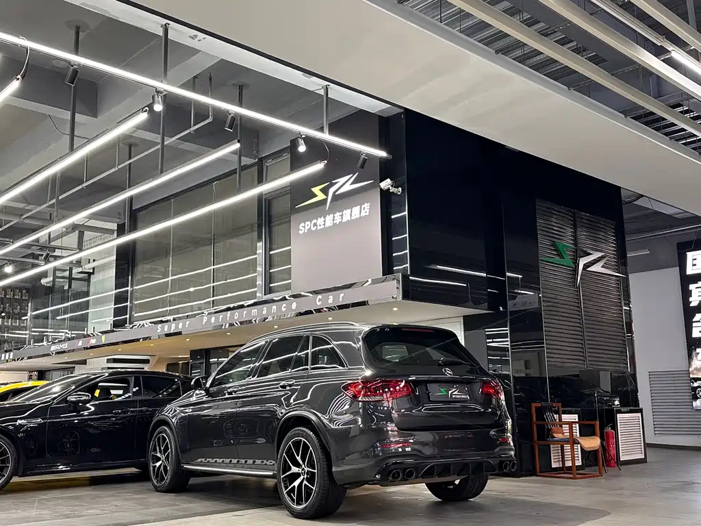 Mercedes-Benz GLC AMG 2021 — фото 15