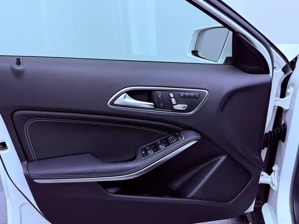 Mercedes-Benz GLA 2017 — фото 8