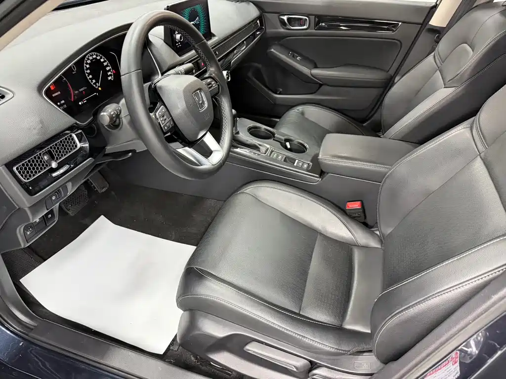Honda Civic 2023 — фото 10