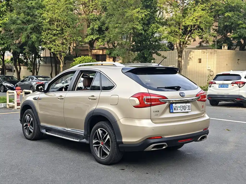 BYD Tang New Energy 2016