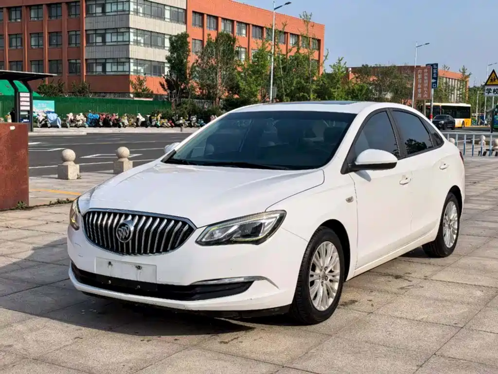 Buick Excelle 2015 — фото 11