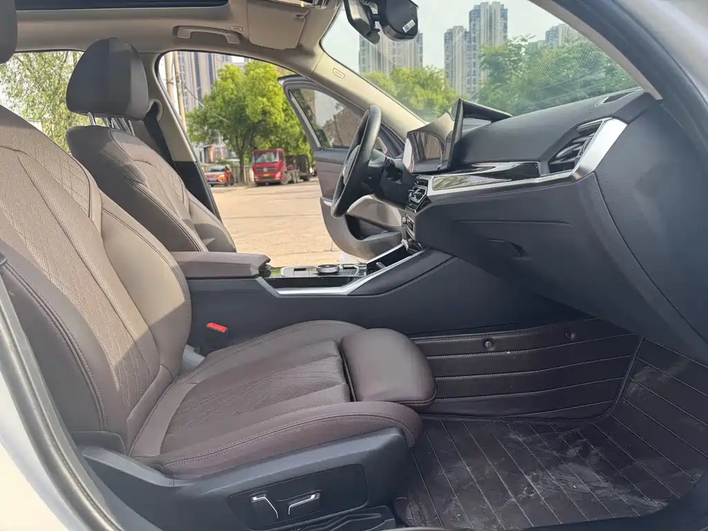 BMW i3 2024 — фото 15