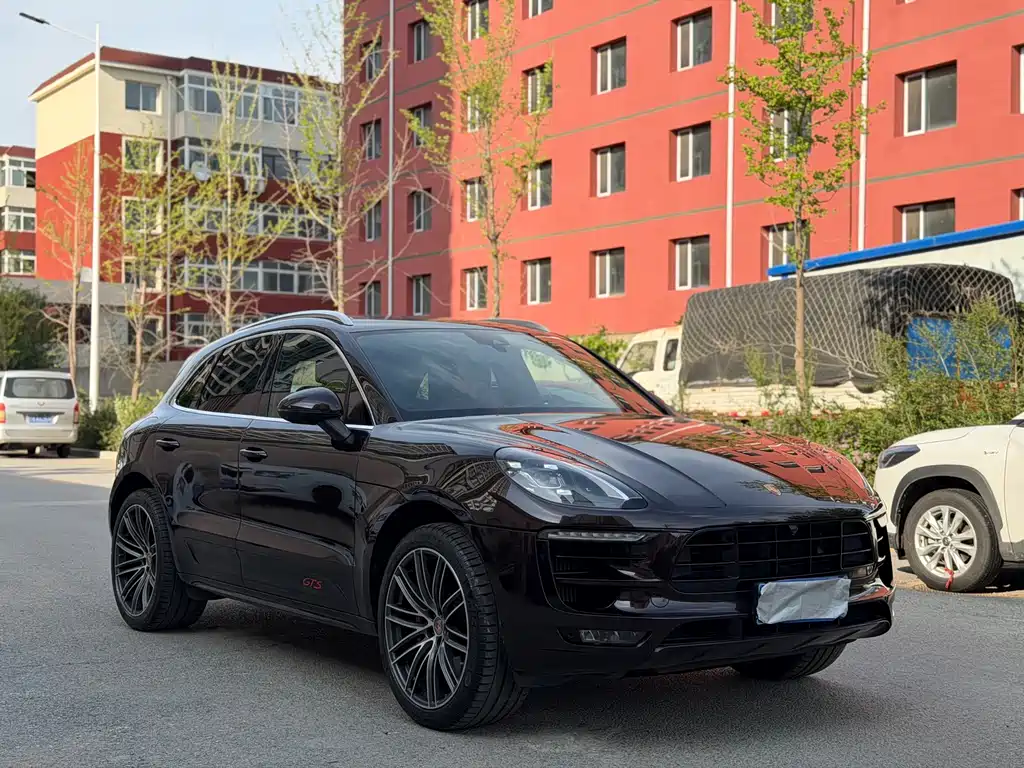 Porsche Macan 2017 — фото 3