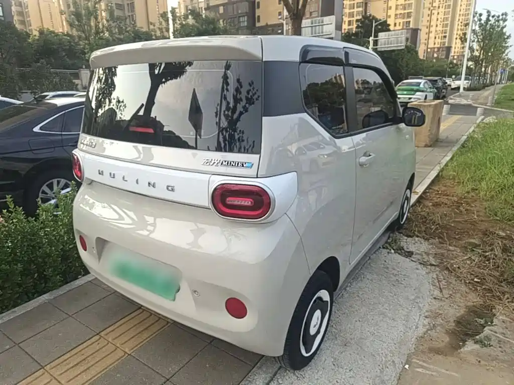Wuling Hongguang MINIEV 2024