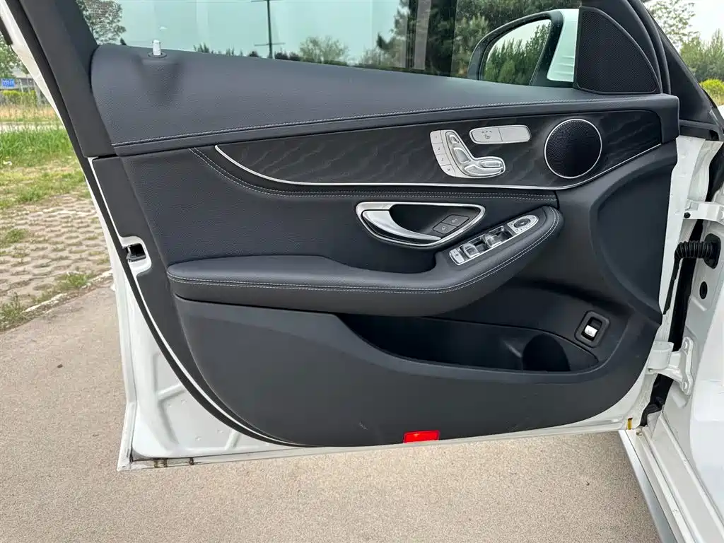 Mercedes-Benz C-Class 2020 — фото 12