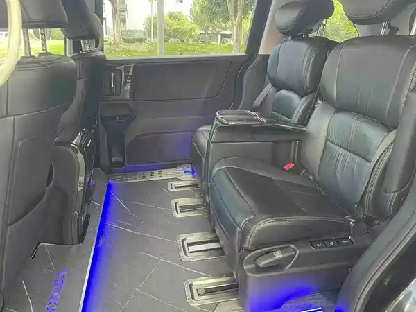 Honda Elysion 2018
