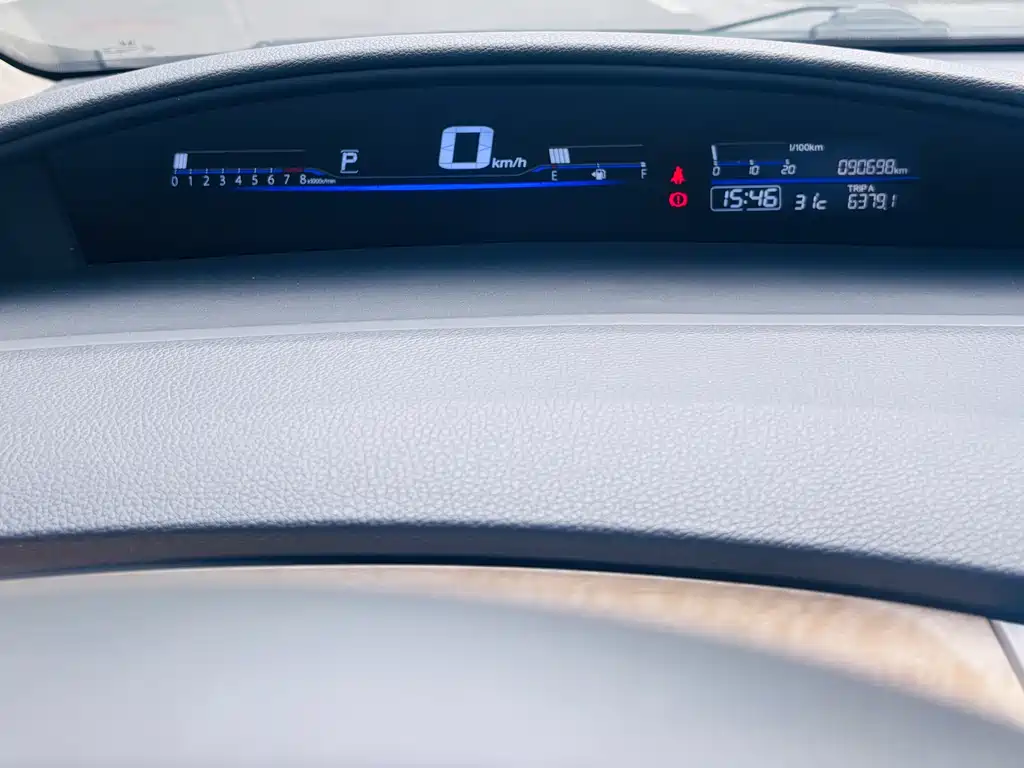 Honda Jade 2016 — фото 16