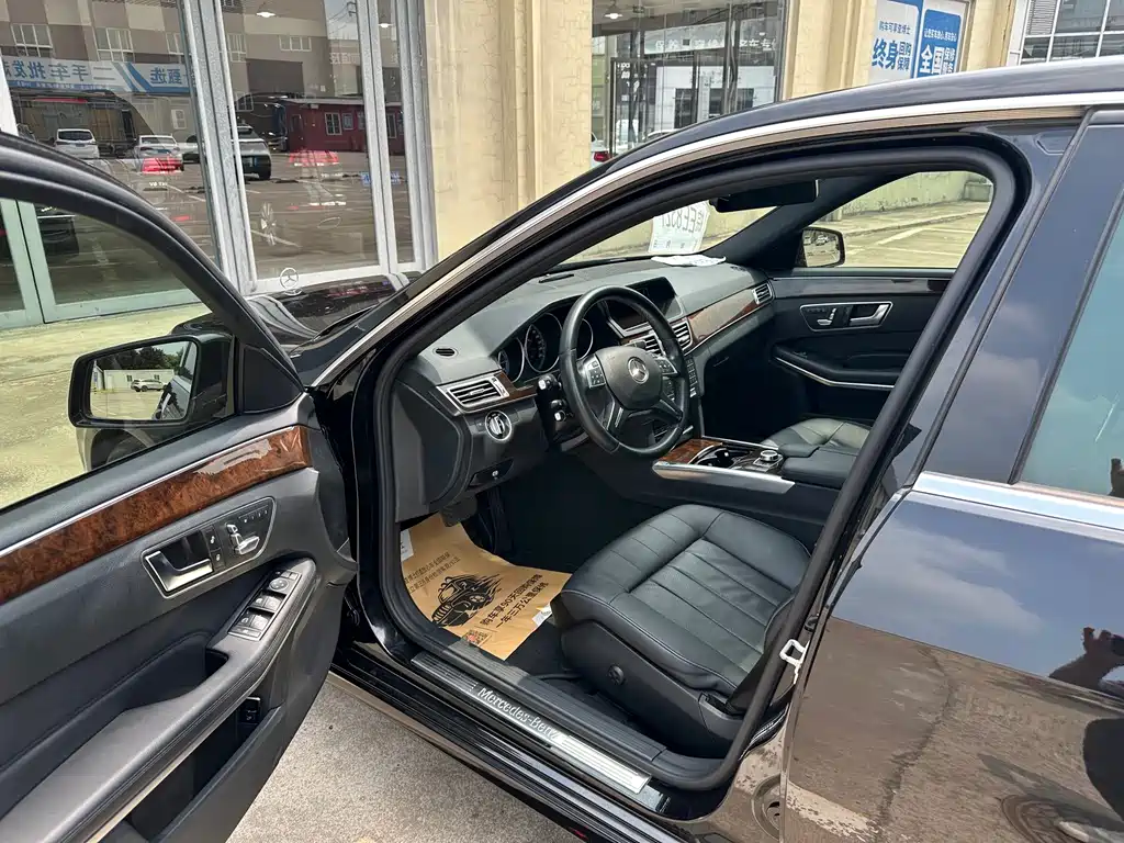Mercedes-Benz E-Class 2016