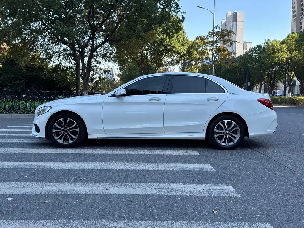 Mercedes-Benz C-Class 2018 — фото 4