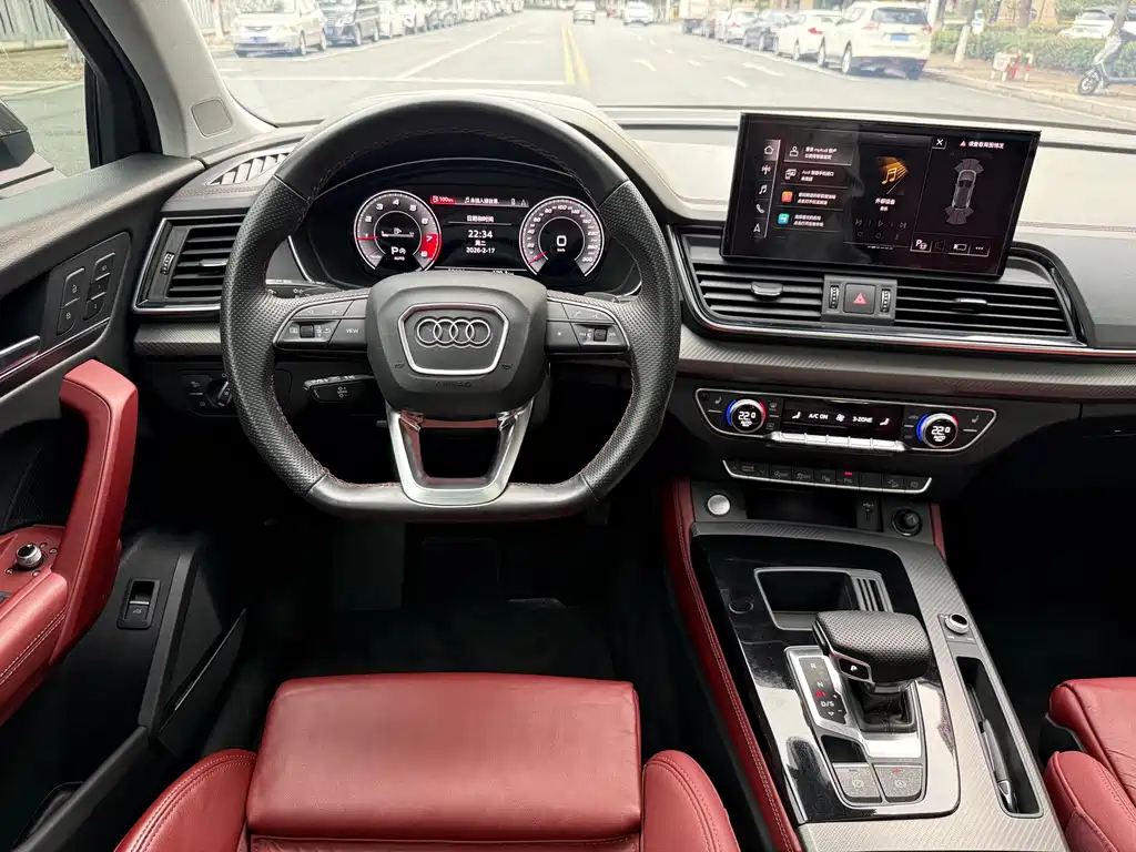 Audi Q5L 2022 — фото 14