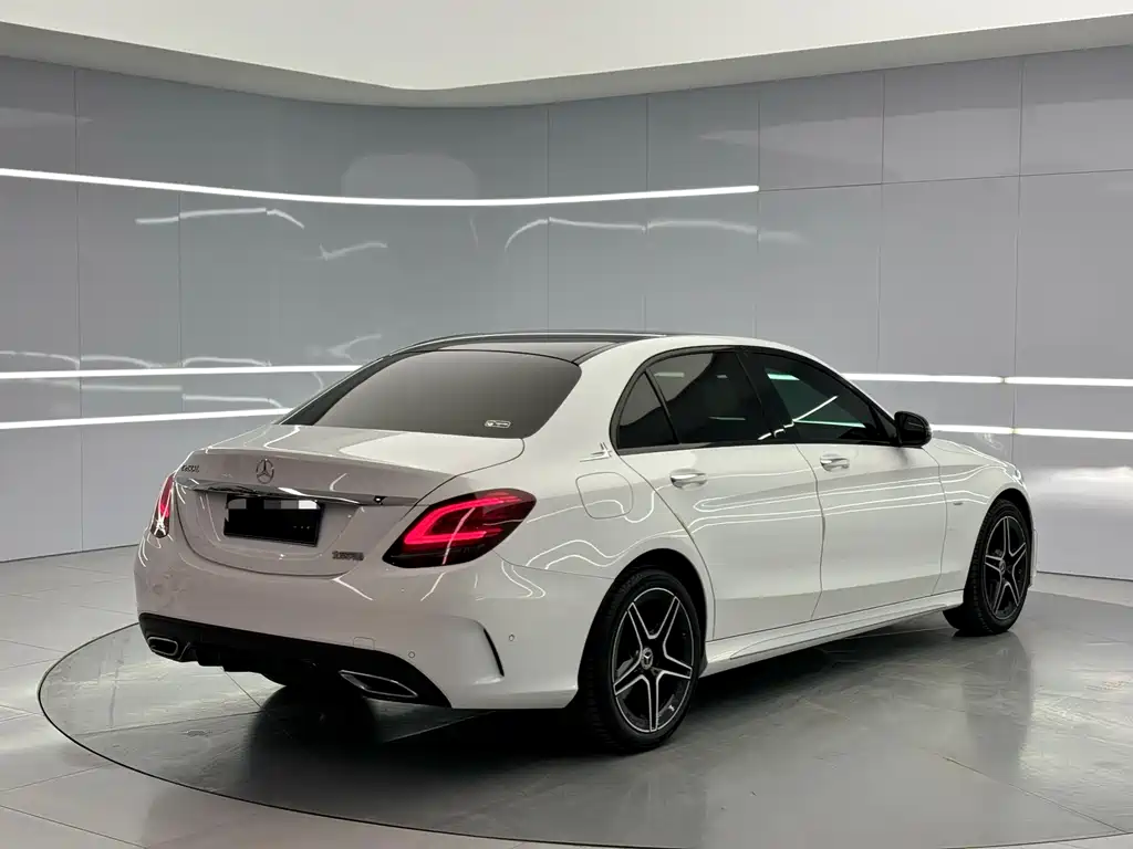 Mercedes-Benz C-Class 2022 — фото 6
