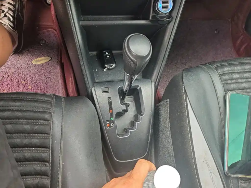 Toyota Yaris L 2020 — фото 14