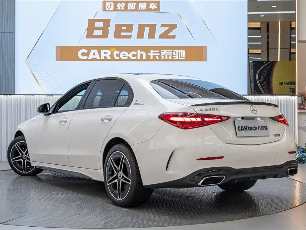 Mercedes-Benz C-Class 2024 — фото 21