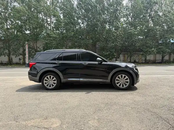Ford Explorer 2021