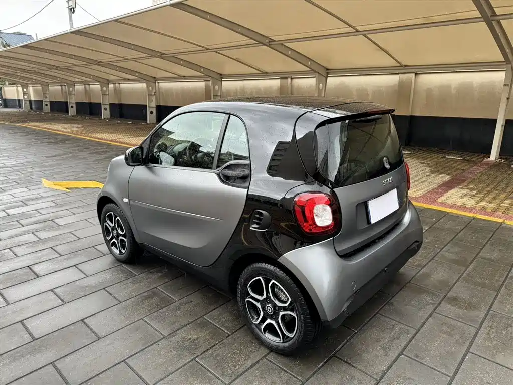 smart Fortwo 2019 — фото 9