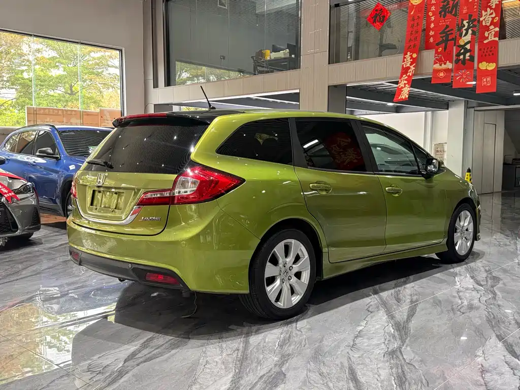 Honda Jade 2016 — фото 4