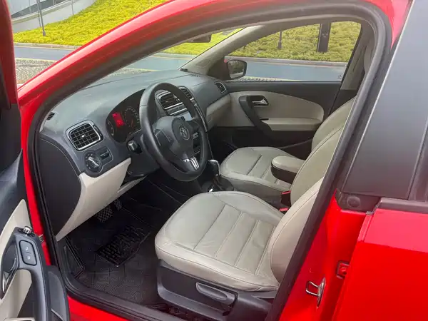 Volkswagen Polo 2013