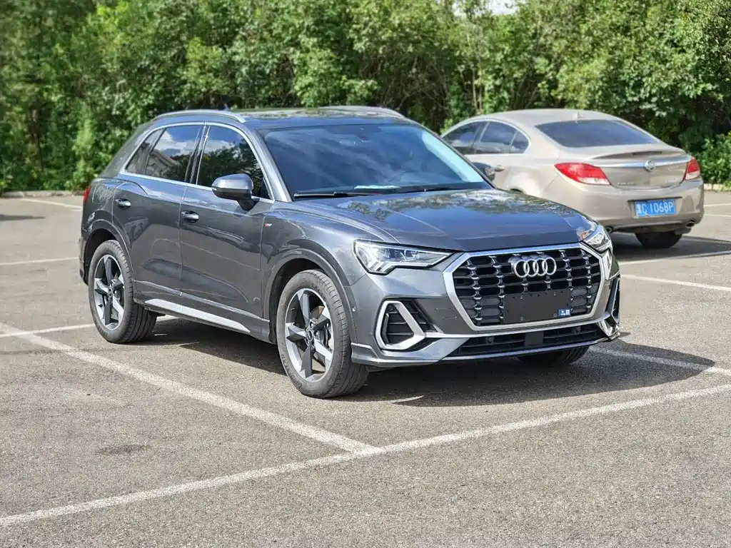 Audi Q3 2022 — фото 3