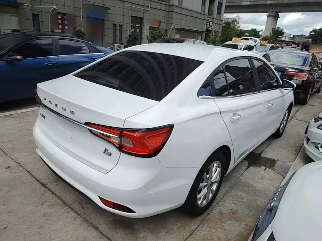 Roewe i5 2020