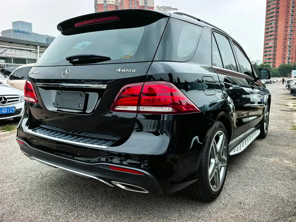 Mercedes-Benz GLE 2016
