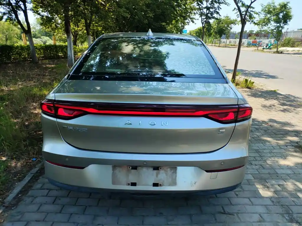 Aion S 2023