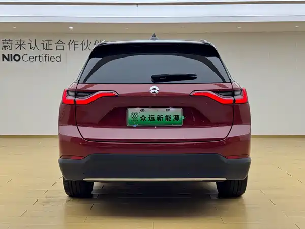 NIO ES8 2018