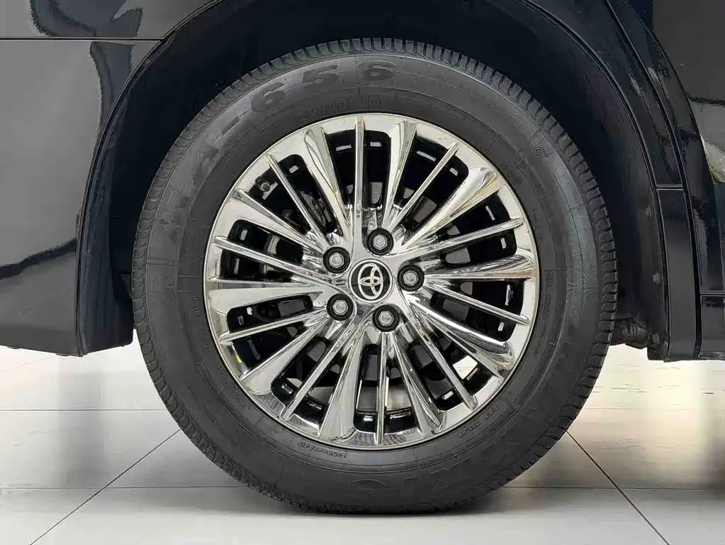 Toyota Vellfire 2021 — фото 12