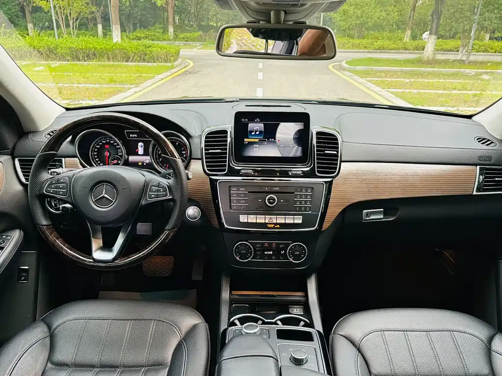 Mercedes-Benz GLE 2019 — фото 8