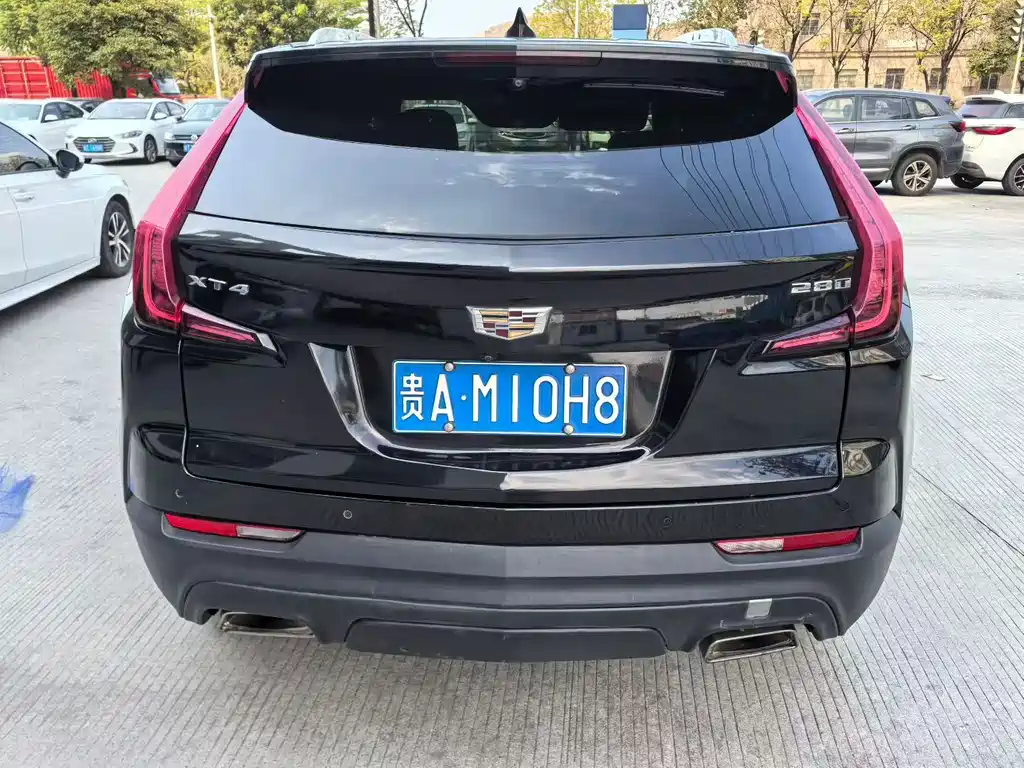 Cadillac XT4 2019 — фото 3