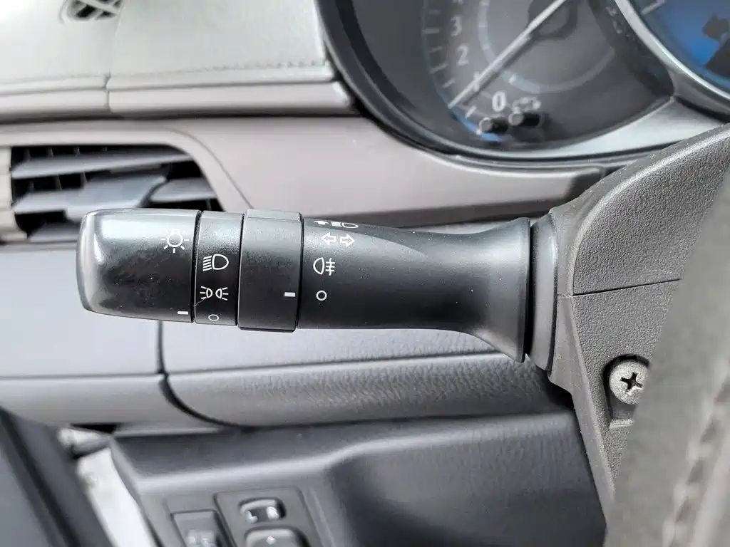 Toyota Yaris L 2014 — фото 21