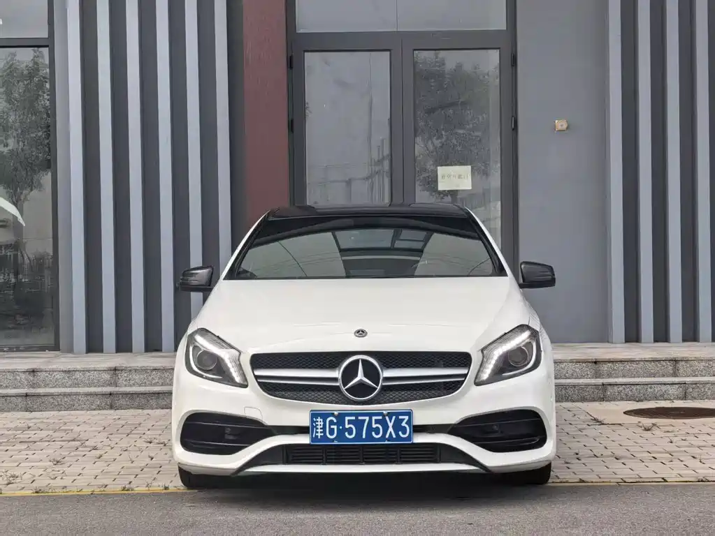 Mercedes-Benz A-Class 2015