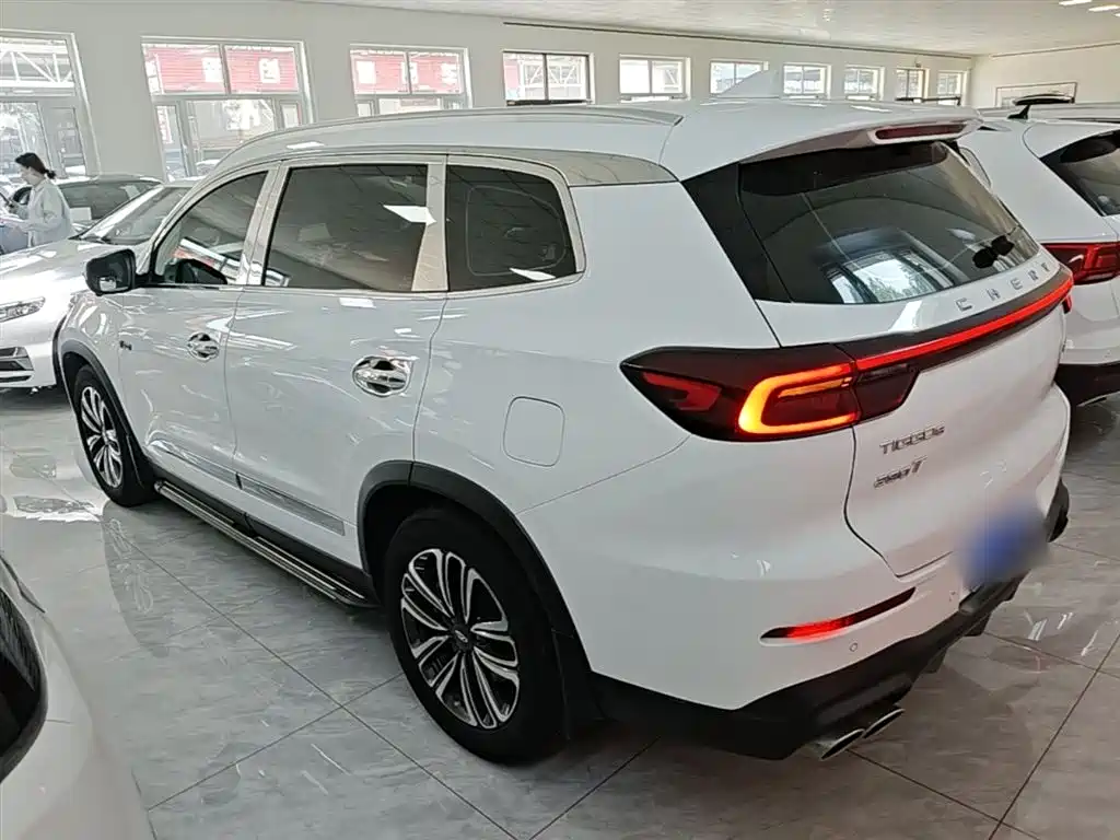 Chery Tiggo 8 2022 — фото 5