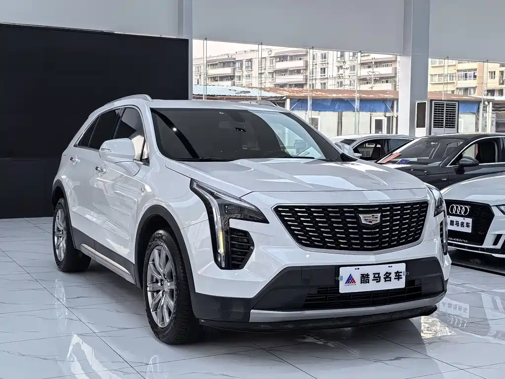 Cadillac XT4 2021 — фото 3