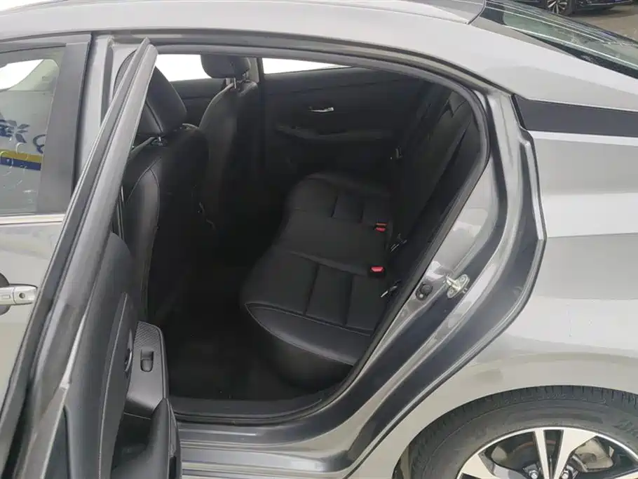 Nissan Sylphy 2020 — фото 11