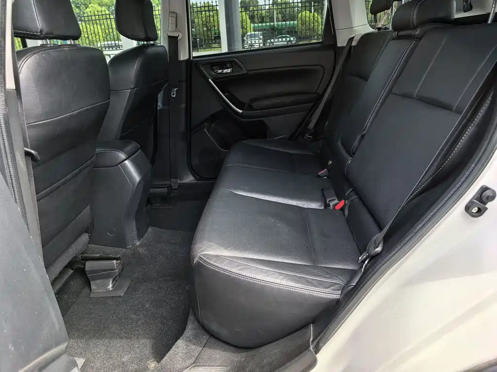 Subaru Forester 2016 — фото 8