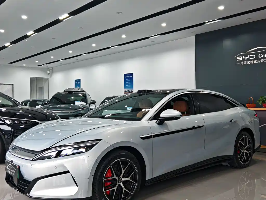 BYD Han L 2025