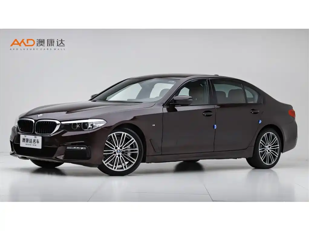 BMW 5 Series 2019 — фото 1