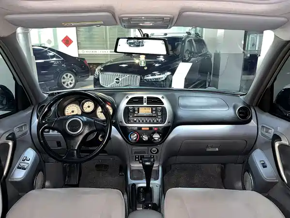 Toyota RAV4 2004