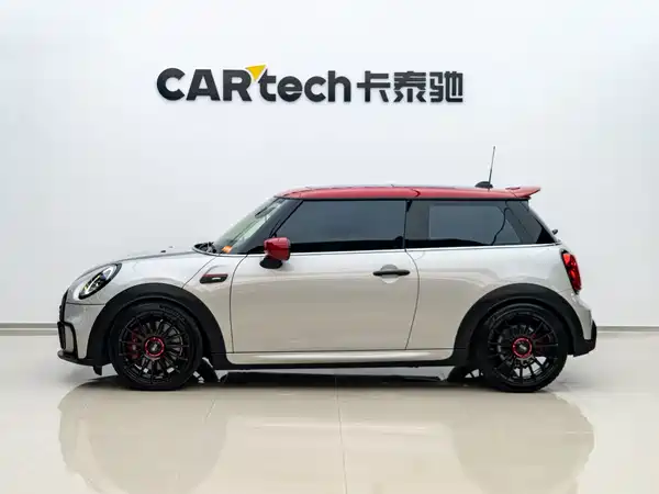 MINI JCW 2023