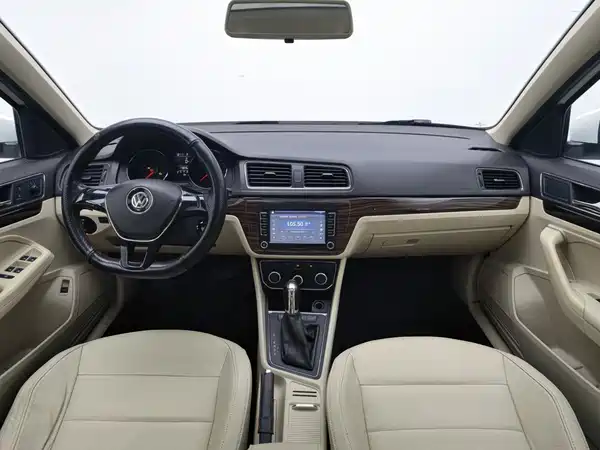 Volkswagen Lavida 2016