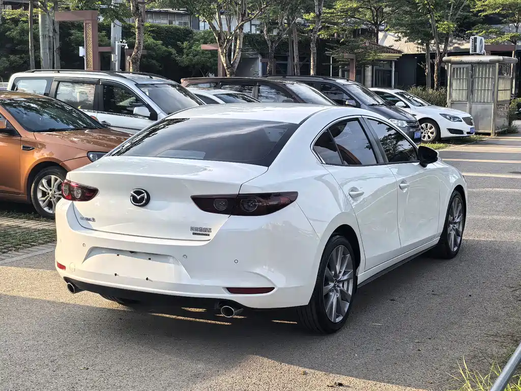 Mazda 3 Angkesela 2021