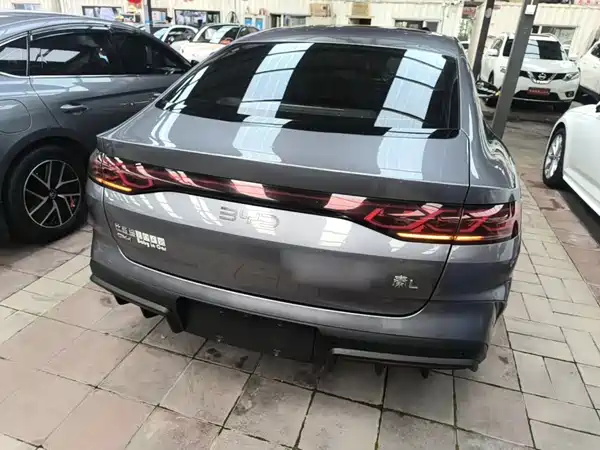 BYD Qin L 2024