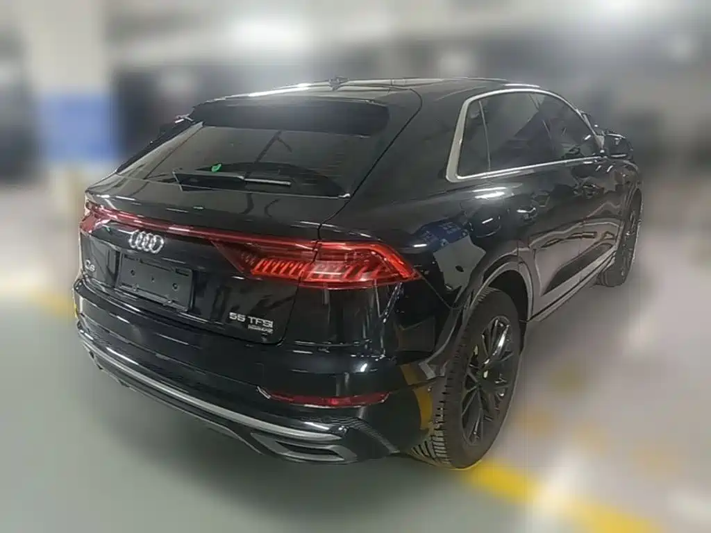 Audi Q8 2020 — фото 12