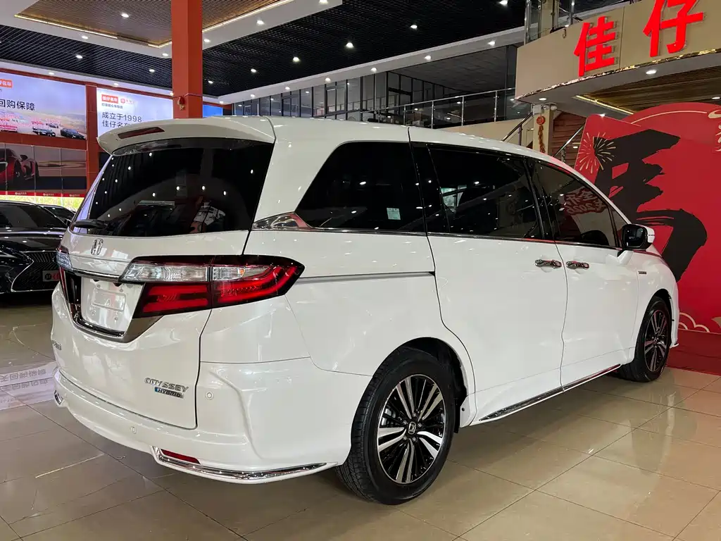 Honda Odyssey 2019 — фото 5