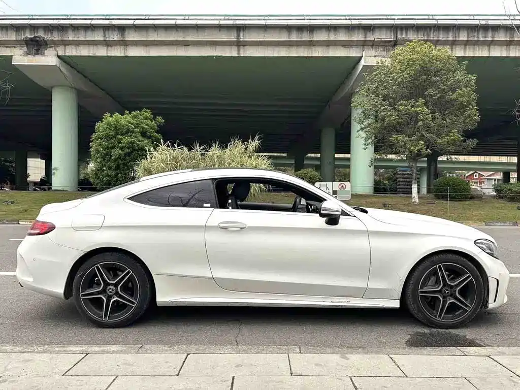 Mercedes-Benz C-Class 2019 — фото 3