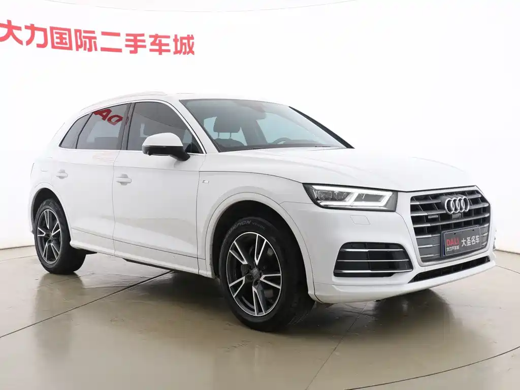 Audi Q5L 2019 — фото 3