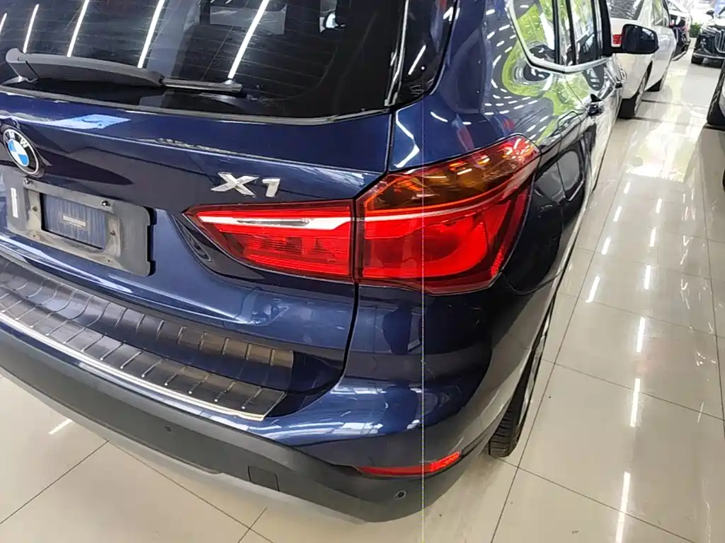 BMW X1 2016 — фото 24